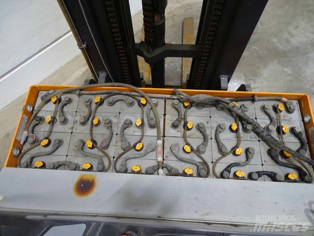 Still FM-X25 Stivuitor cu catarg retractabil