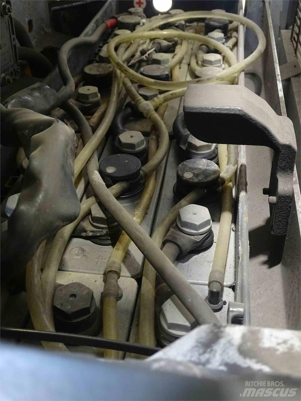 Still FXV14N Transpaleta manuala