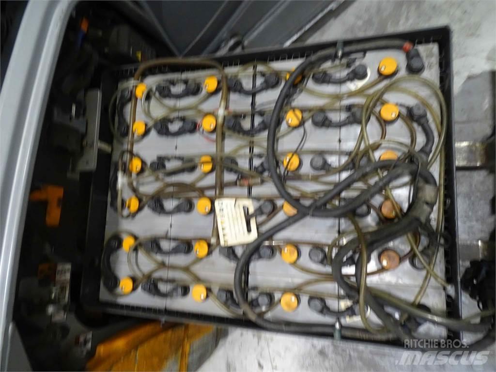 Still RX20-18 Stivuitor electric