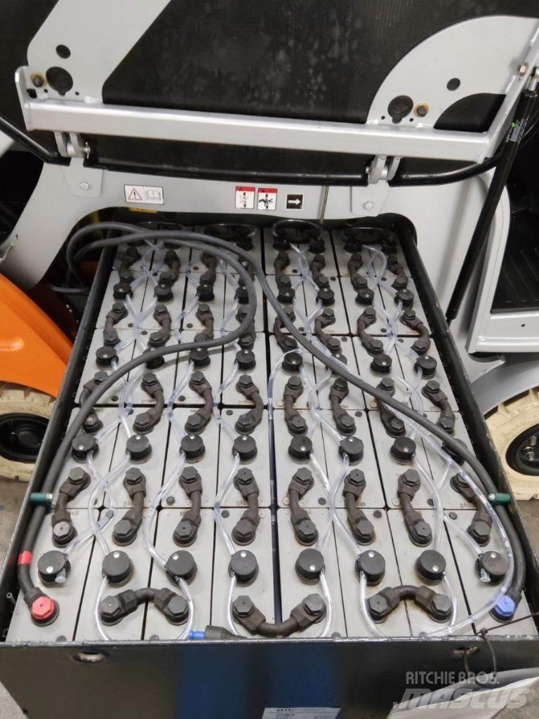 Still RX60-25 Stivuitor electric