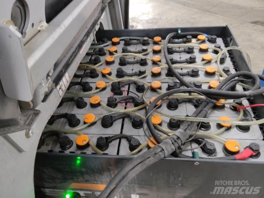 Still RX60-25 Stivuitor electric