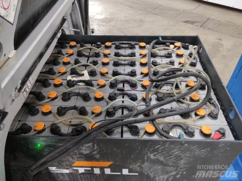 Still RX60-25 Stivuitor electric