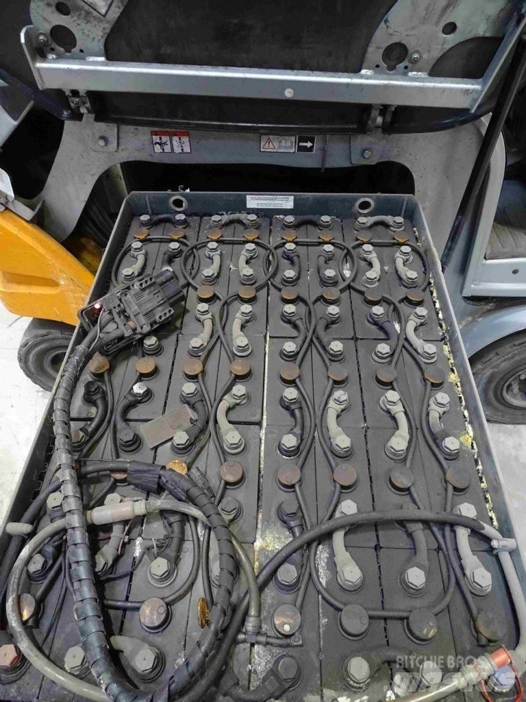 Still RX60-25 Stivuitor electric