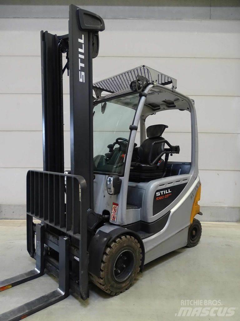 Still RX60-25 Stivuitor electric
