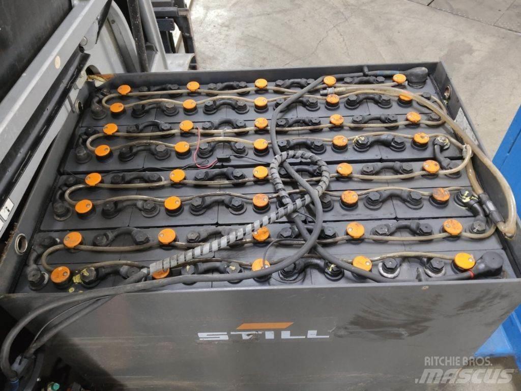 Still RX60-25 Stivuitor electric