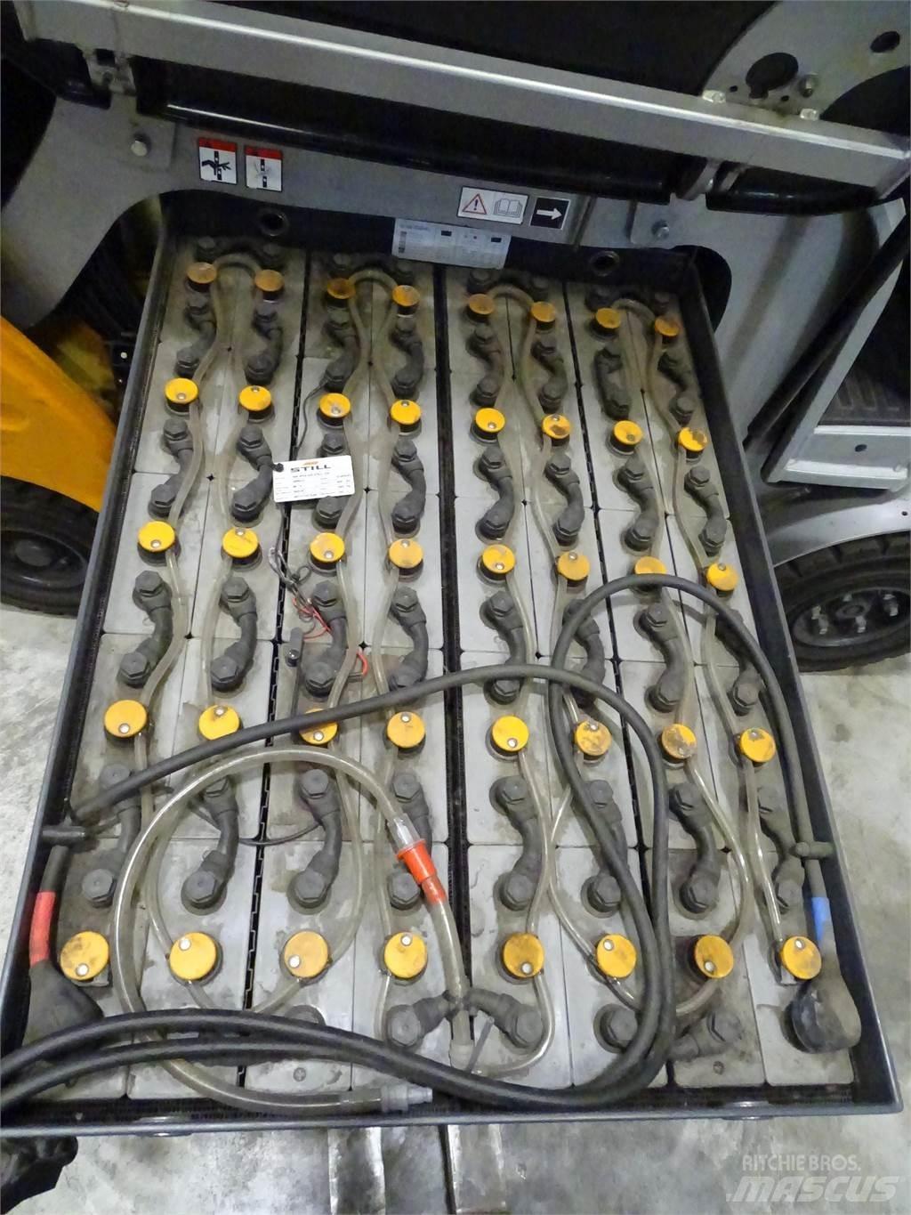 Still RX60-25 Stivuitor electric