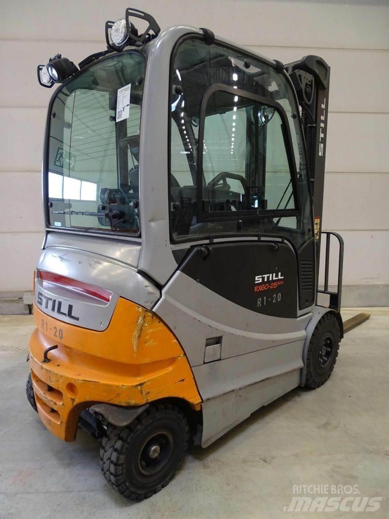 Still RX60-25/600 Stivuitor electric