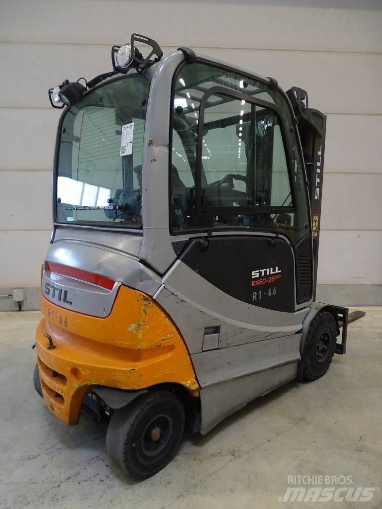 Still RX60-25/600 Stivuitor electric