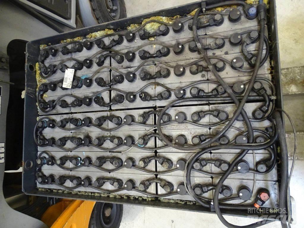 Still RX60-25/600 Stivuitor electric