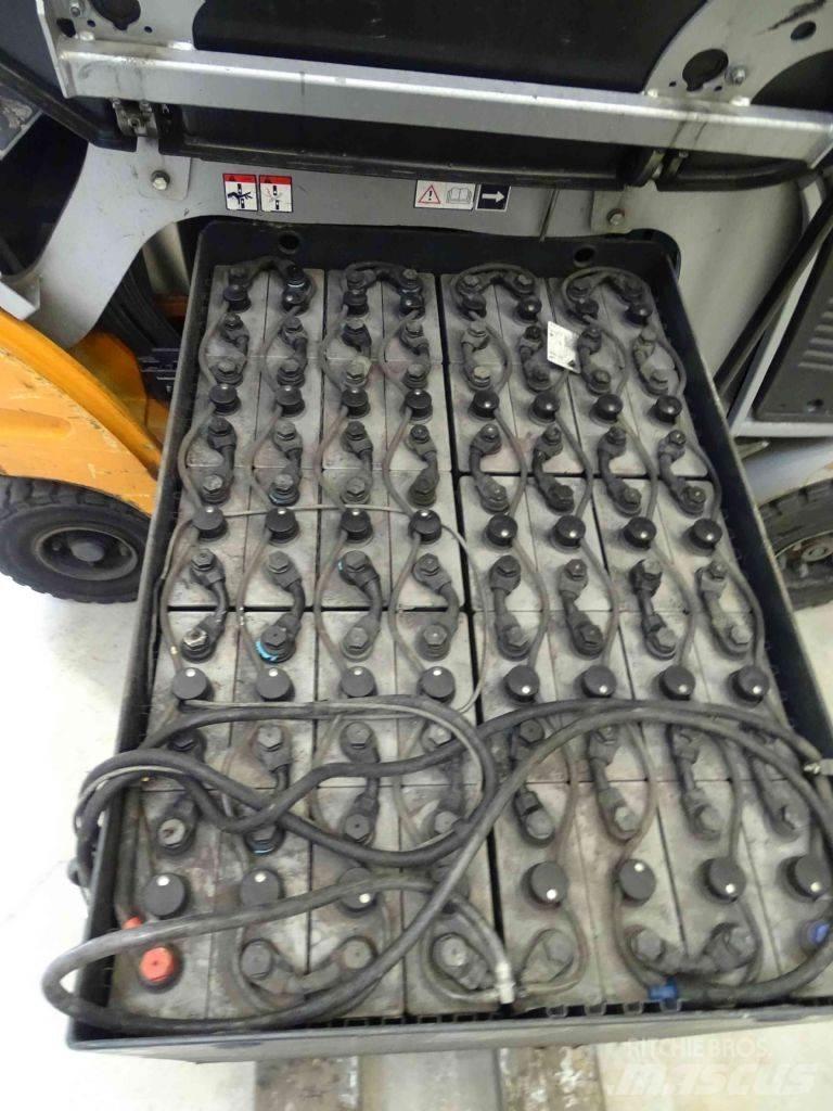 Still RX60-25/600 Stivuitor electric
