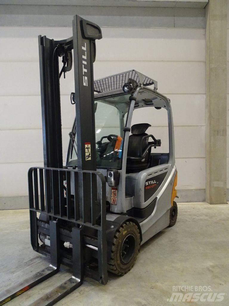 Still RX60-25/600 Stivuitor electric