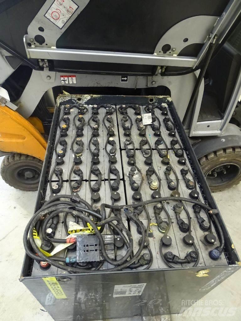 Still RX60-25/600 Stivuitor electric
