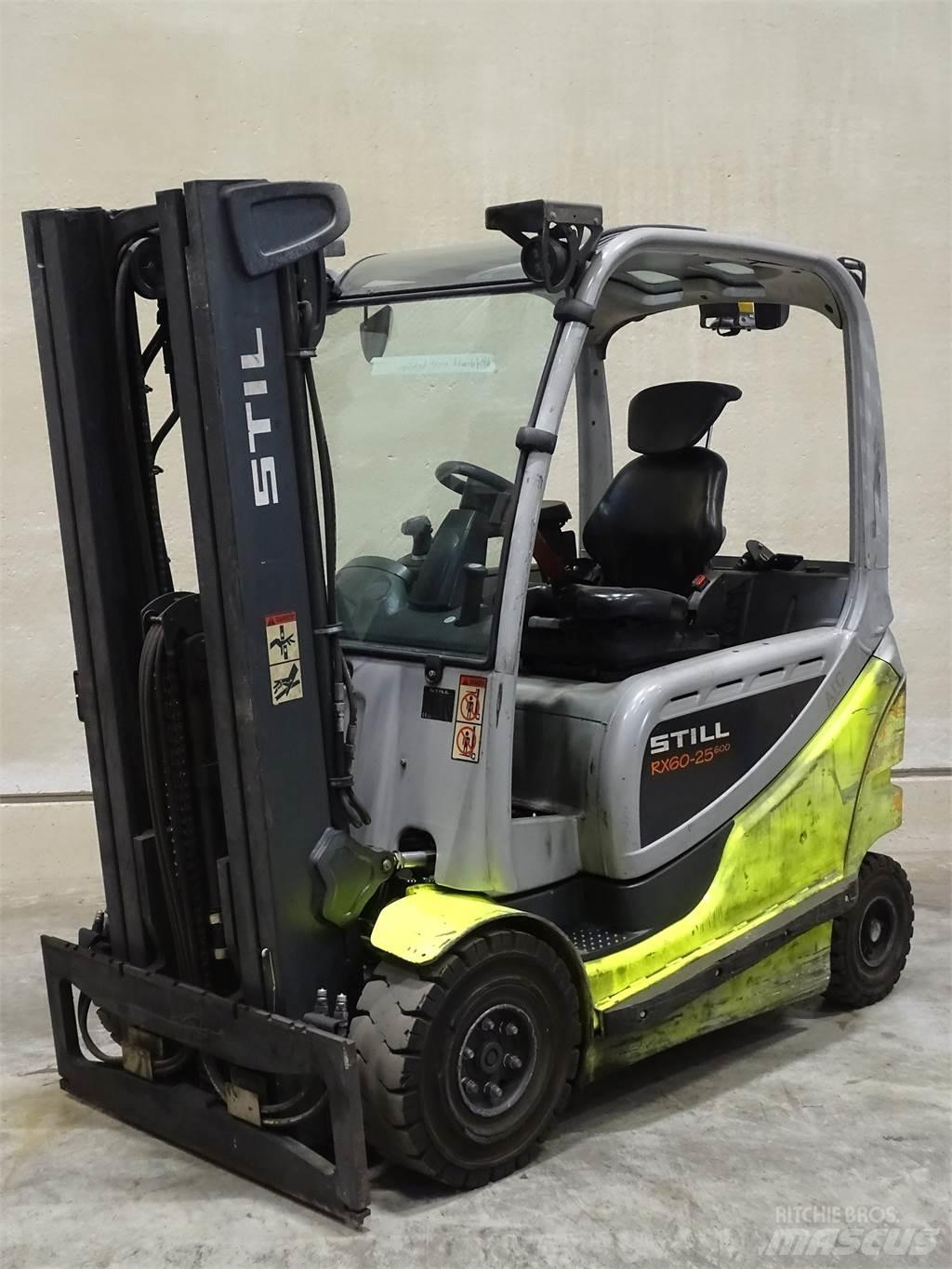 Still RX60-25/600 Stivuitor electric