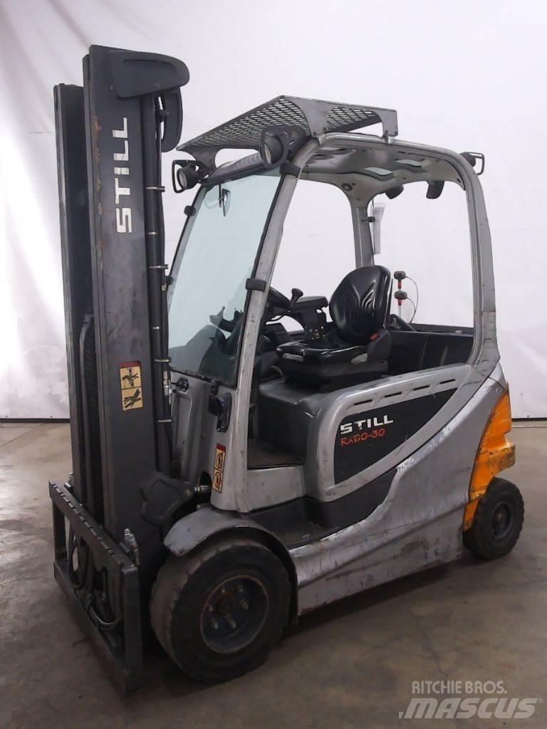 Still RX60-30 Stivuitor electric