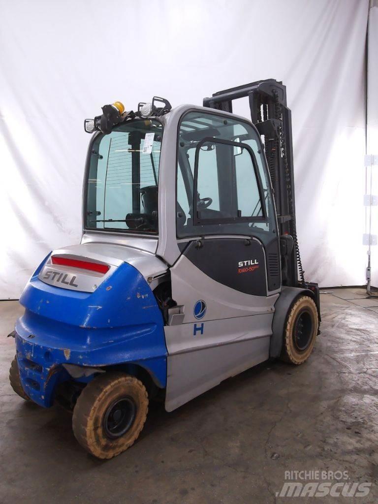 Still RX60-50/600 Stivuitor electric