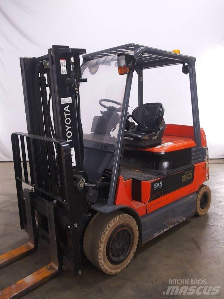 Toyota 7FBMF30 Stivuitor electric