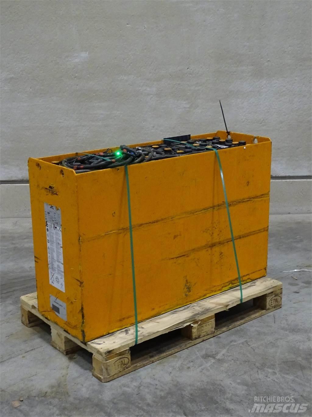  Weitere 48V775AH Utilaje construcții - Altele