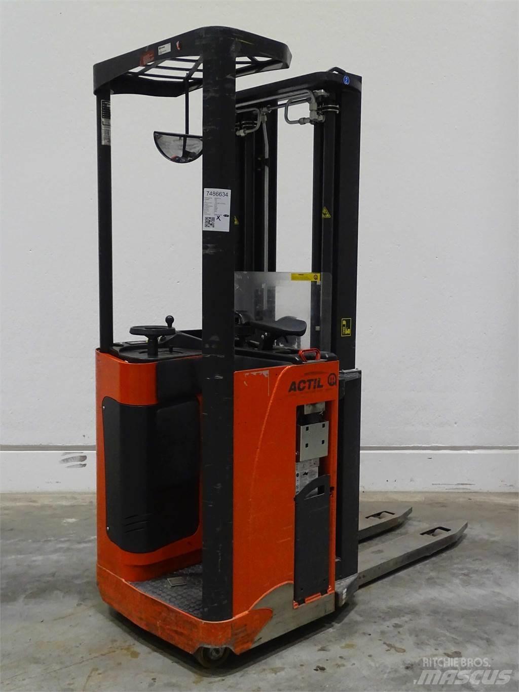  Weitere L13 Stivuitor cu catarg retractabil
