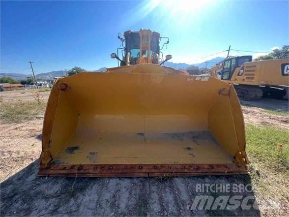 CAT 938M Incarcator pe pneuri