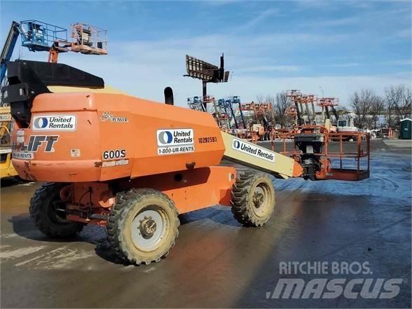 JLG 600S Nacele cu brat telescopic