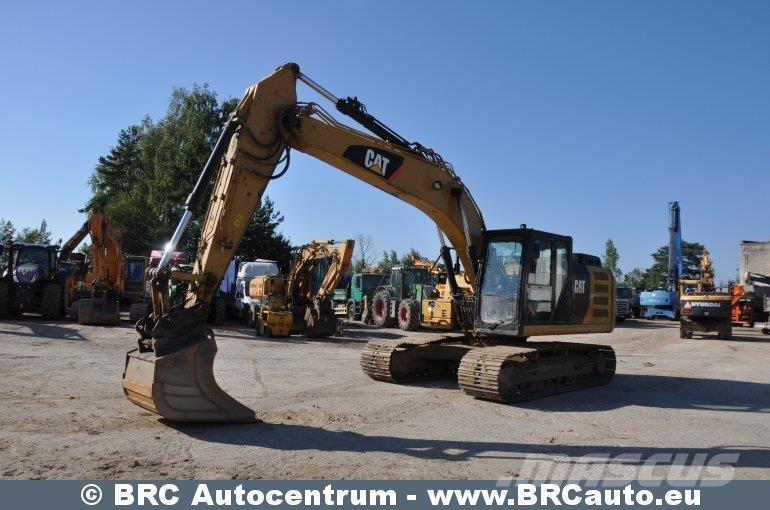 CAT 320 Excavatoare pe șenile
