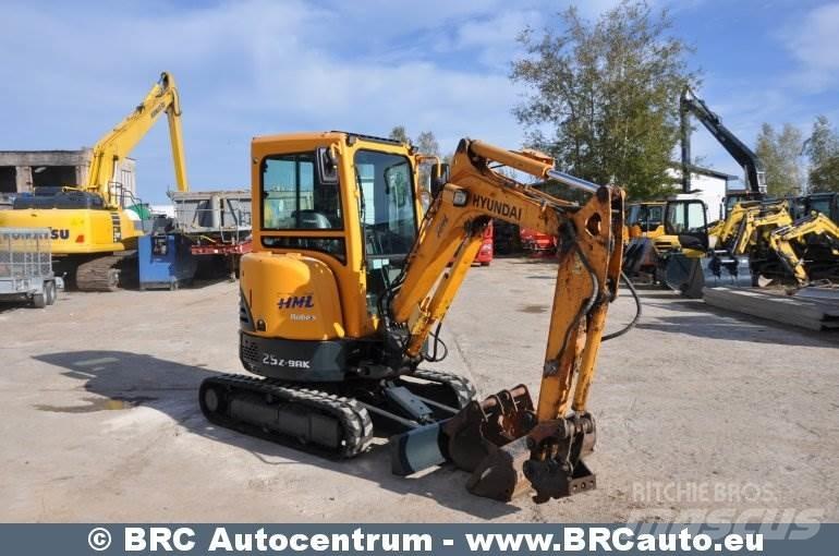 Hyundai R25Z-9AK Mini excavatoare < 7t