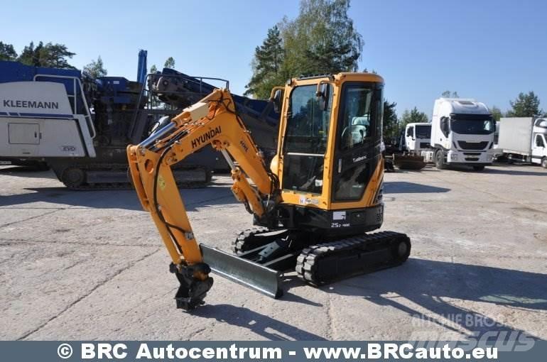 Hyundai R25Z-9AK Mini excavatoare < 7t