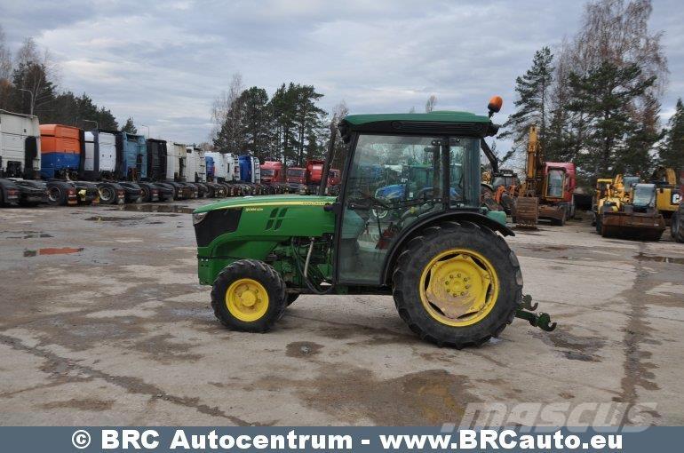John Deere 5085 Tractoare