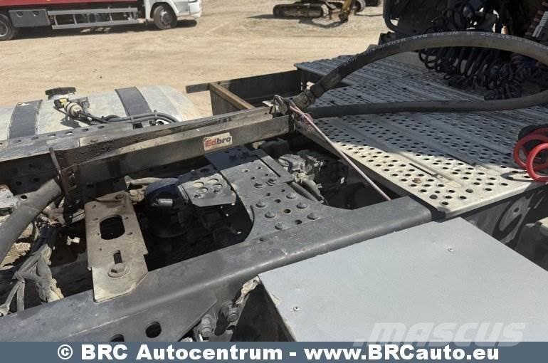 Mercedes-Benz Arocs Autotractoare