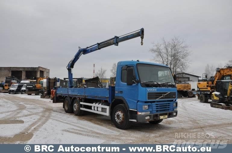 Volvo FM7 Camioane cu macara