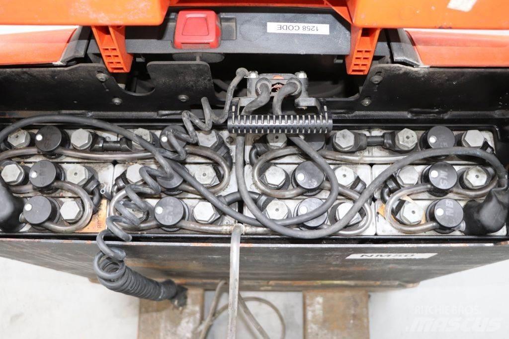 BT LWE140 Transpaleta manuala