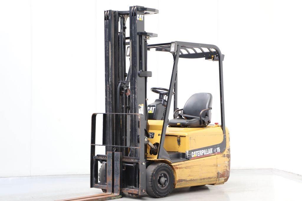 CAT EP15KRT Stivuitor electric