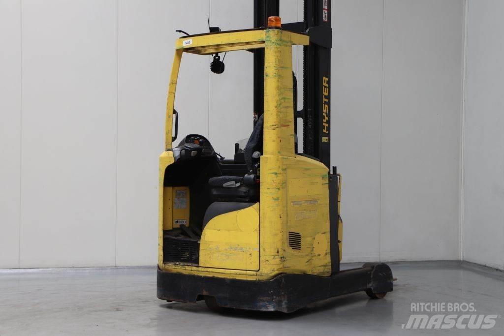 Hyster R1.4 Stivuitor cu catarg retractabil
