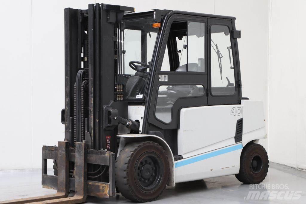 Hyundai 40B-9 Stivuitor electric