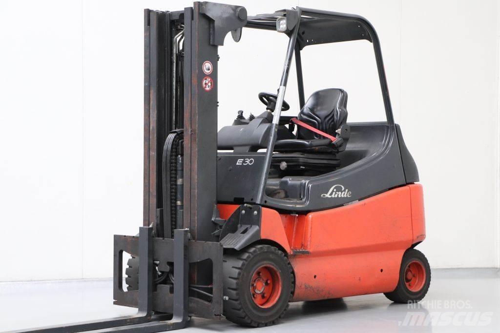 Linde E30/600-02 Stivuitor electric