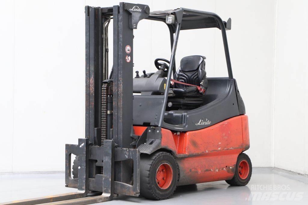 Linde E30S-03/600 Stivuitor electric