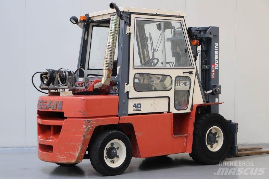 Nissan BF03A35U Stivuitor GPL