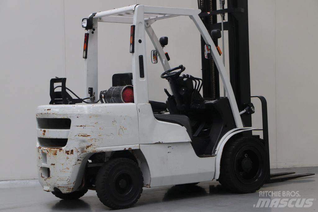 Nissan UG1F2A35DU Stivuitor GPL