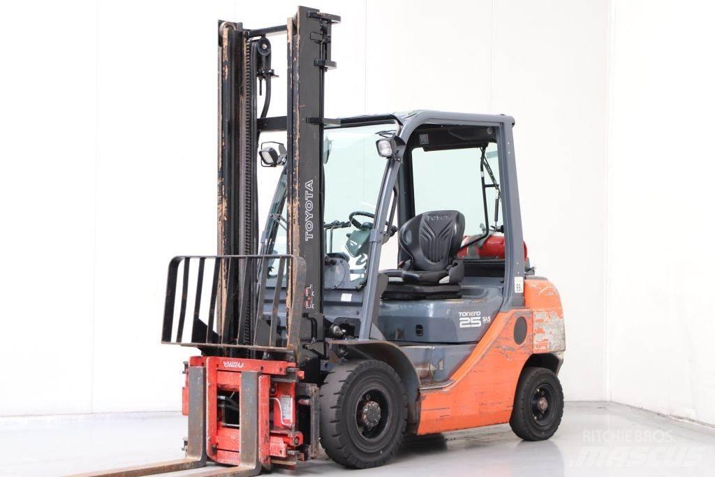 Toyota 02-8FGF25 Stivuitor GPL