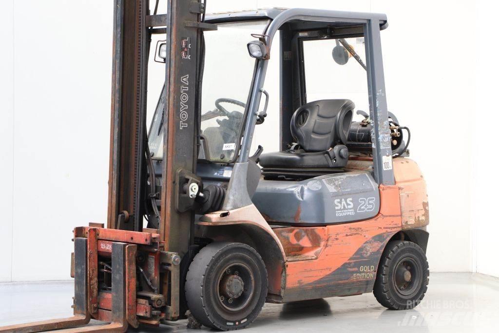 Toyota 42-7FGF25 Stivuitor GPL