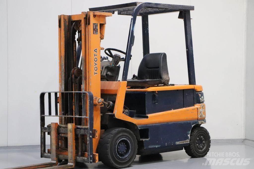 Toyota FBM25 Stivuitor electric