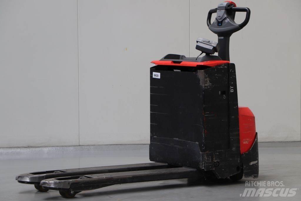 Toyota LWE200 Transpaleta manuala