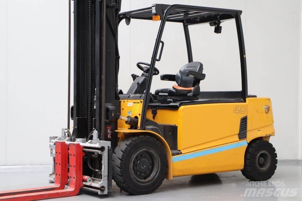 UniCarriers 40B-9 Stivuitor electric