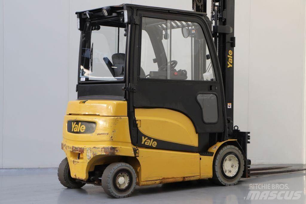 Yale ERP30VL Stivuitor electric