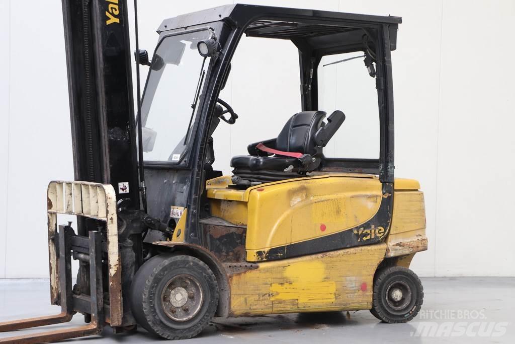 Yale ERP35VL Stivuitor electric