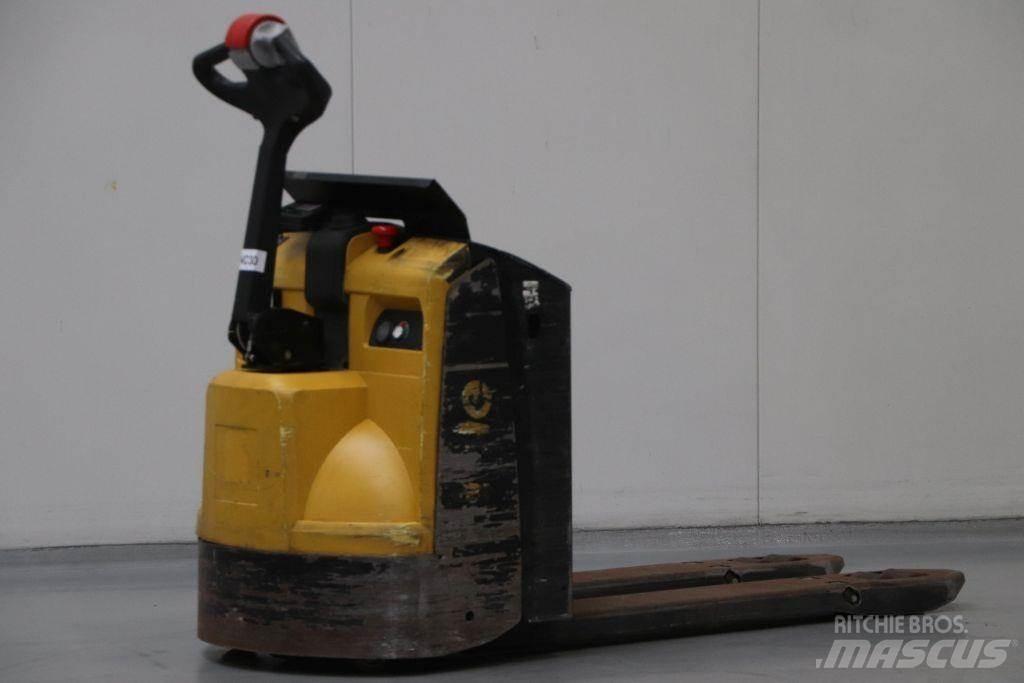 Yale MP16 Transpaleta manuala