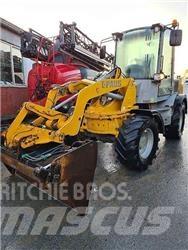 Paus SL 755 Incarcator pe pneuri
