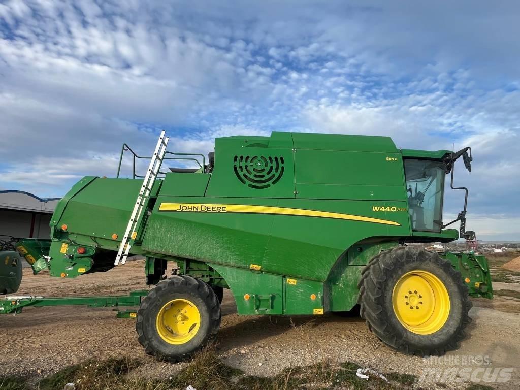 John Deere W 440 PTC Combine de secerat