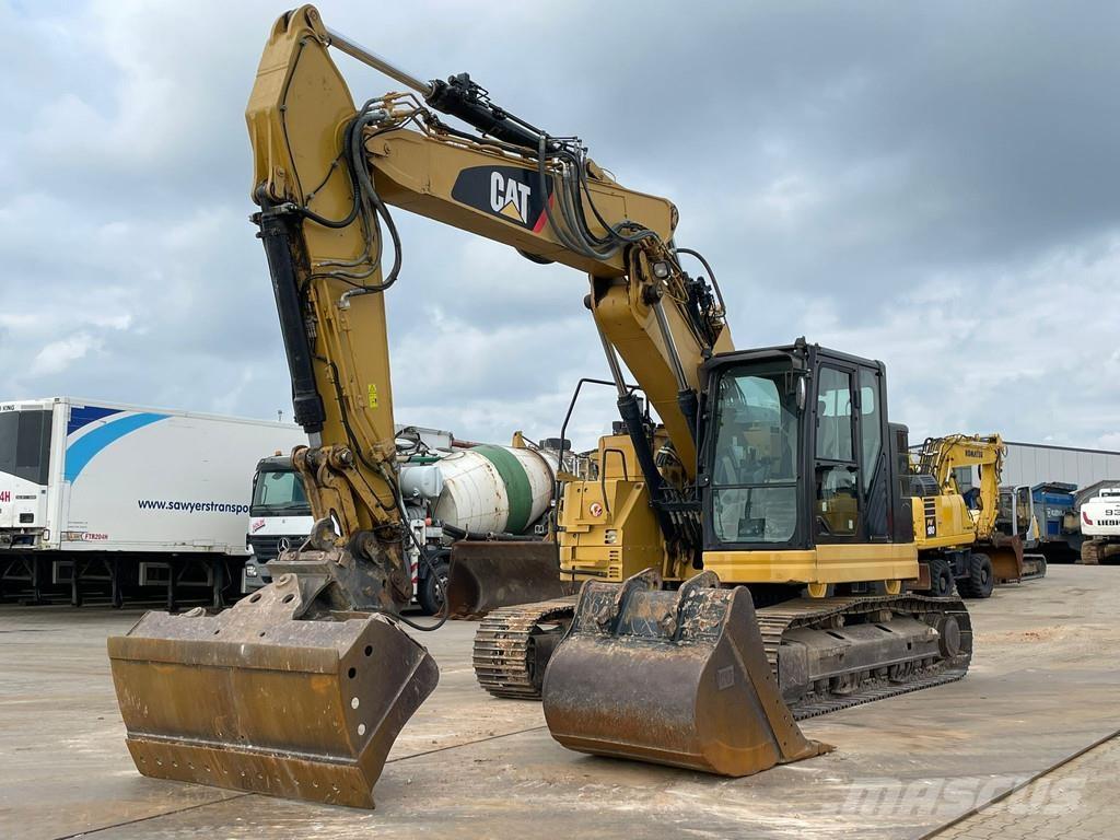 CAT 325F LCR Excavatoare pe șenile
