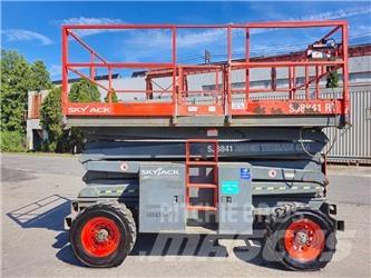 SkyJack SJ8841RT Platforme foarfeca